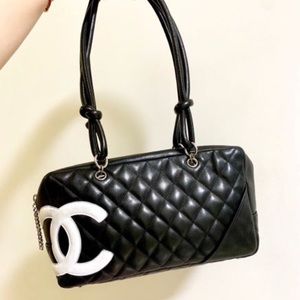 Chanel CC vintage style shoulder bag